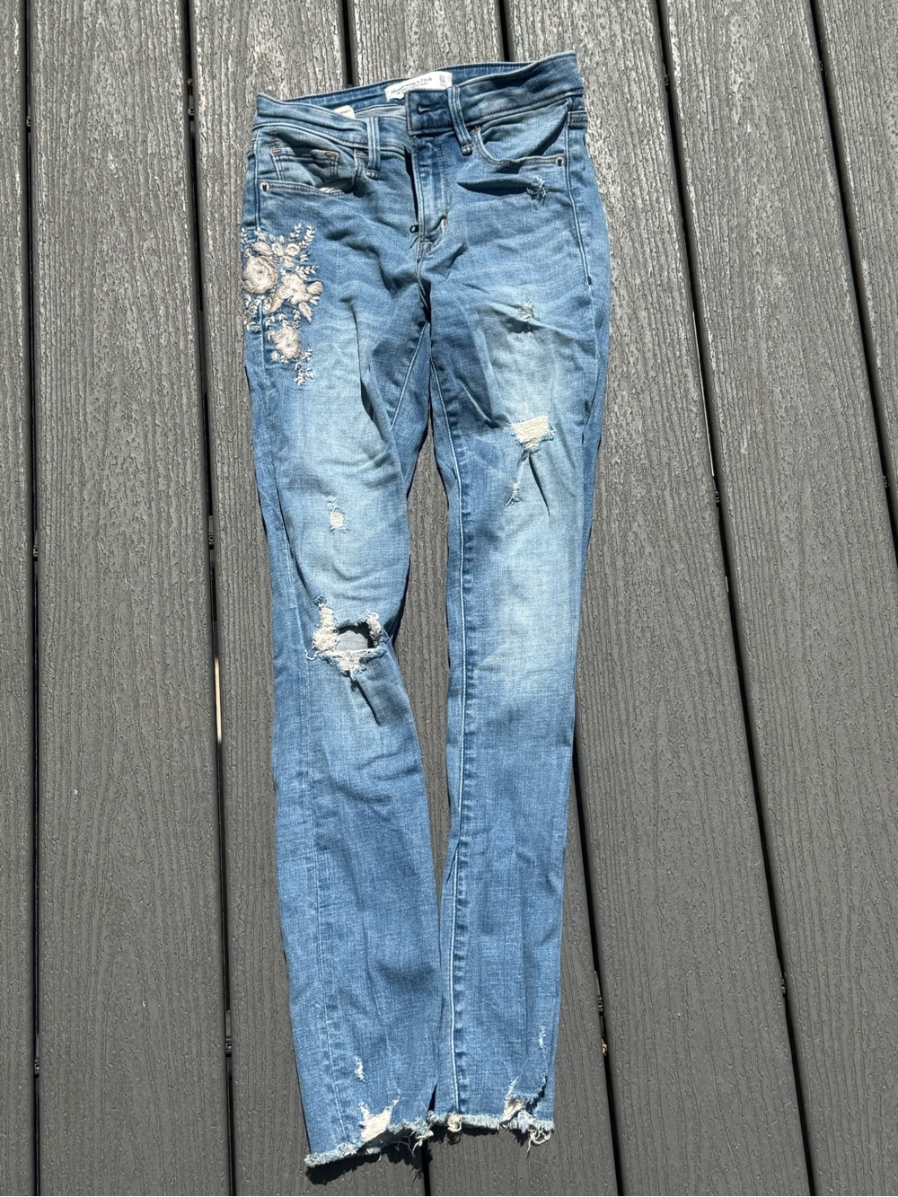 Abercrombie & Fitch Light Blue Distressed Skinny Jeans with Embroidery